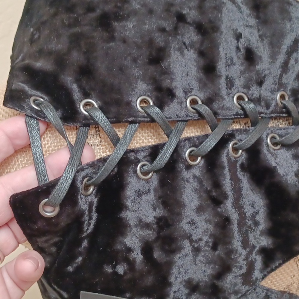 Widow black velvet corcet buckel on chest and lace in front and back LARGE - Picture 4 of 12
